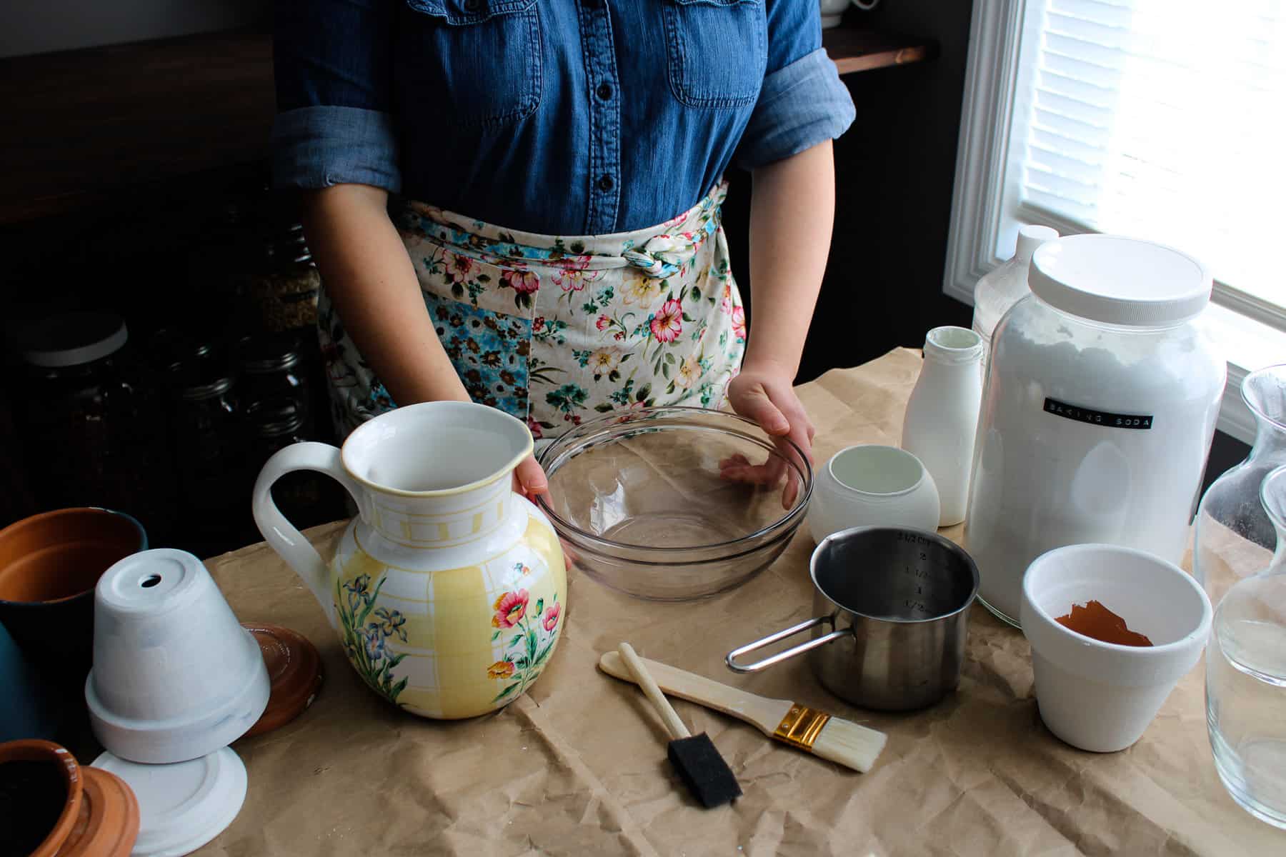 DIY Faux Ceramic Vases | Upcycling Thrift Flip - Tulips …